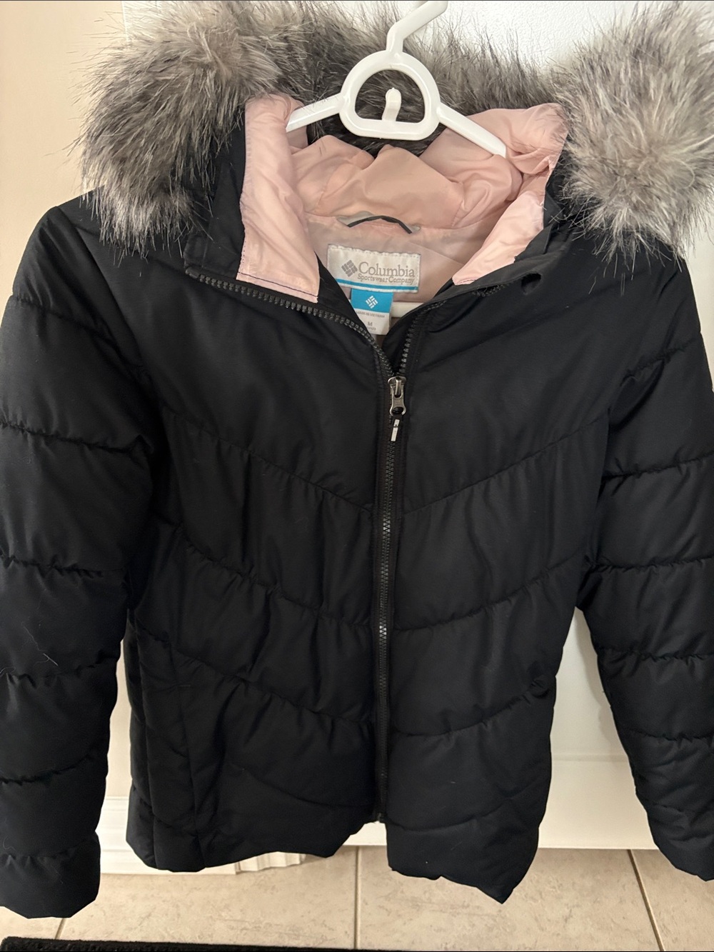 Columbia Black Puffer Jacket with Pink Lining and Faux Fur Hood